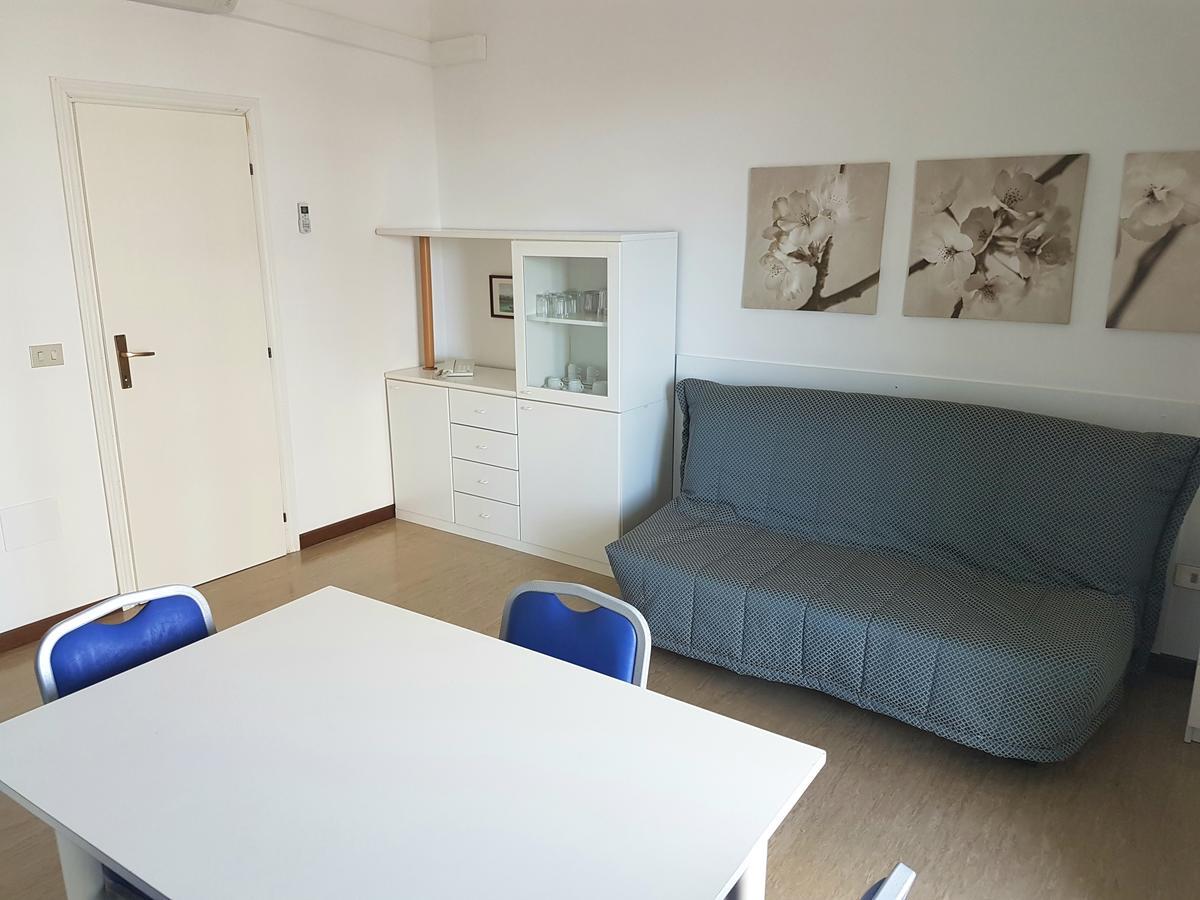 Hotel Residence Adriana Чезенатико Екстериор снимка